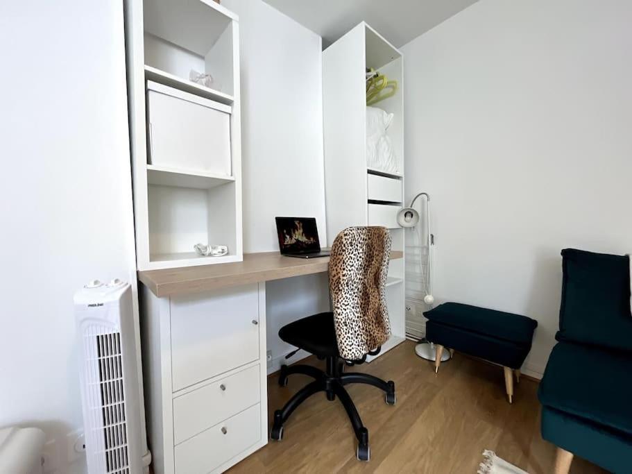 Le Studio Des Sablons-2 Pers-150M Place Du Marche Fontainebleau Extérieur photo